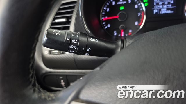 Kia K3 2015 — photo 32