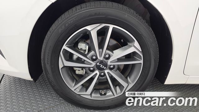 Kia K3 2024 — photo 5