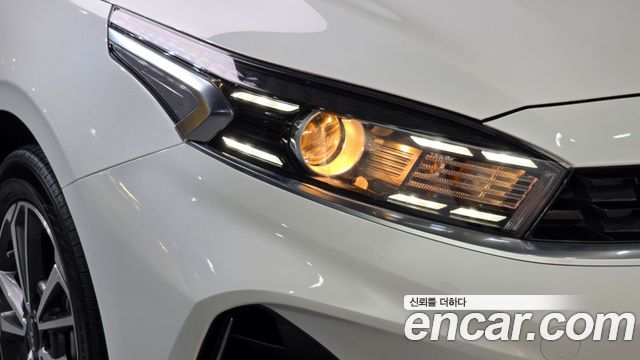 Kia K3 2024 — photo 8