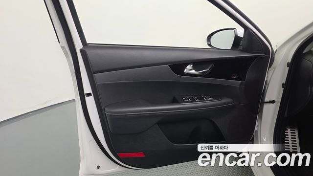Kia K3 2024 — photo 14