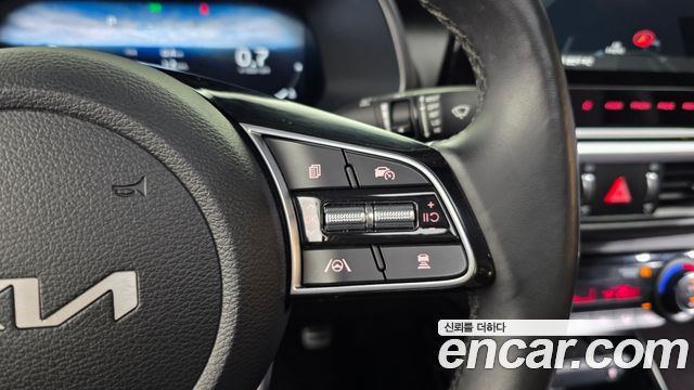 Kia K3 2024 — photo 27