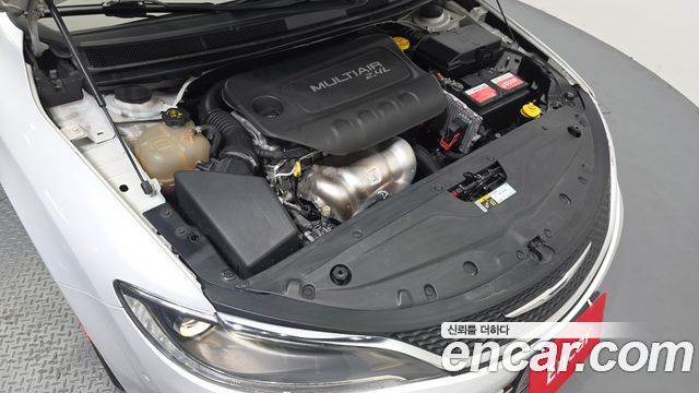 Chrysler 200 2015 — photo 6