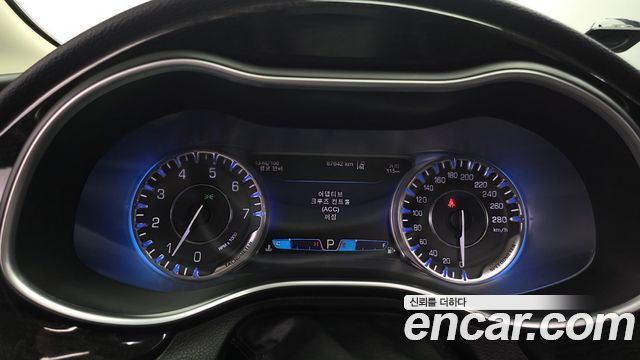 Chrysler 200 2015 — photo 8