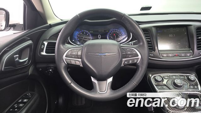 Chrysler 200 2015 — photo 13