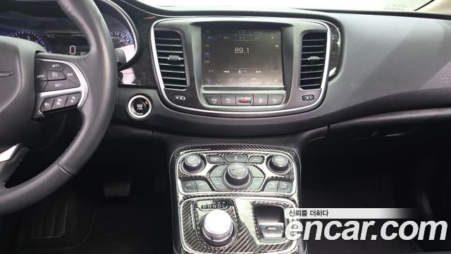 Chrysler 200 2015 — photo 14