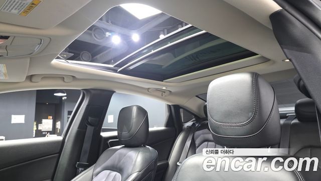 Chrysler 200 2015 — photo 19