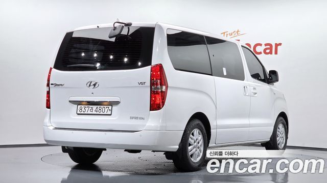 Hyundai Starex 2021 — photo 2