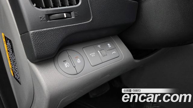 Hyundai Starex 2021 — photo 25