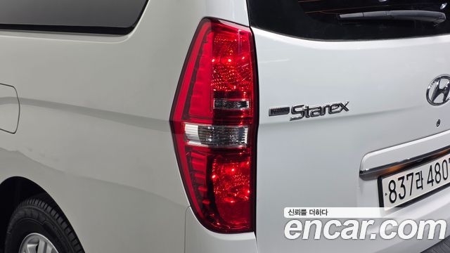 Hyundai Starex 2021 — photo 9