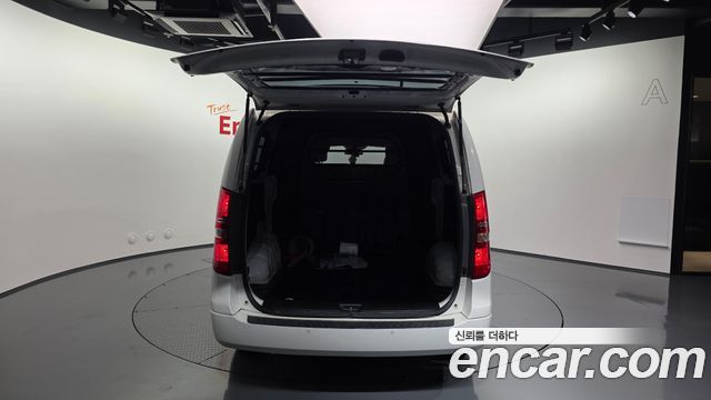 Hyundai Starex 2021 — photo 30