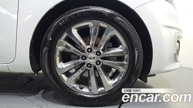 Kia Canival 2016 — photo 7