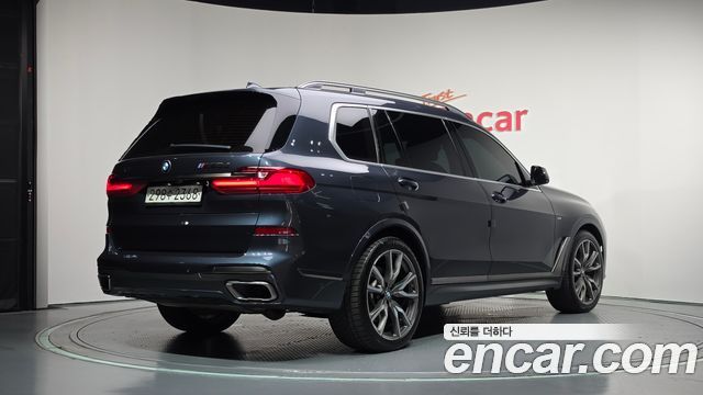 BMW X7 2020 — photo 2