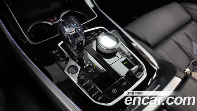 BMW X7 2020 — photo 12