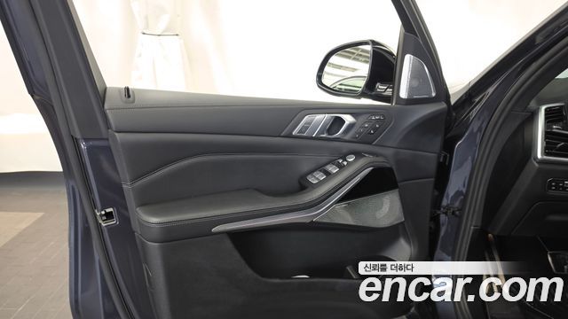 BMW X7 2020 — photo 14