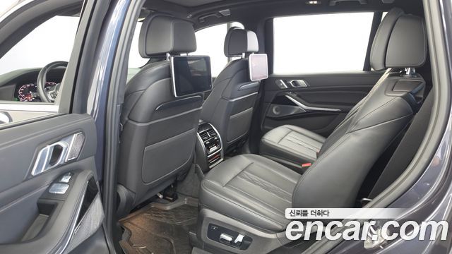 BMW X7 2020 — photo 16