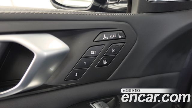 BMW X7 2020 — photo 29
