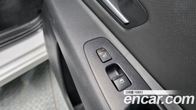 Hyundai AVANTE 2021 — photo 19