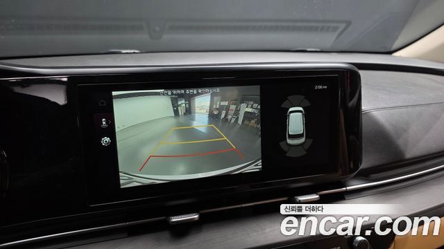 Kia Canival 2023 — photo 16