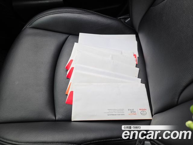 Toyota Prius 2018 — photo 12