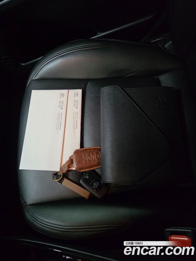 Toyota Prius 2018 — photo 15