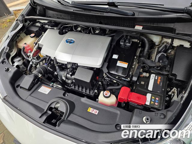 Toyota Prius 2018 — photo 17