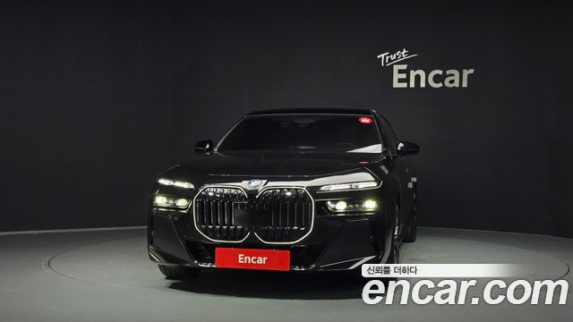 BMW 7-Series 2026 — photo 3