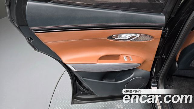 Genesis GV70 2024 — photo 15