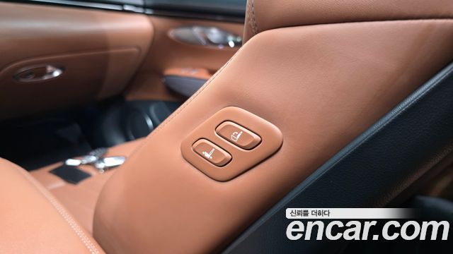 Genesis GV70 2024 — photo 30