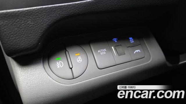 Hyundai Starex 2019 — photo 24