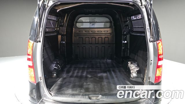 Hyundai Starex 2019 — photo 26