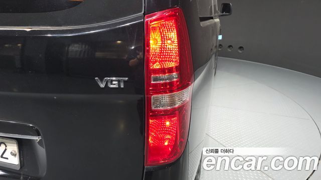 Hyundai Starex 2019 — photo 9