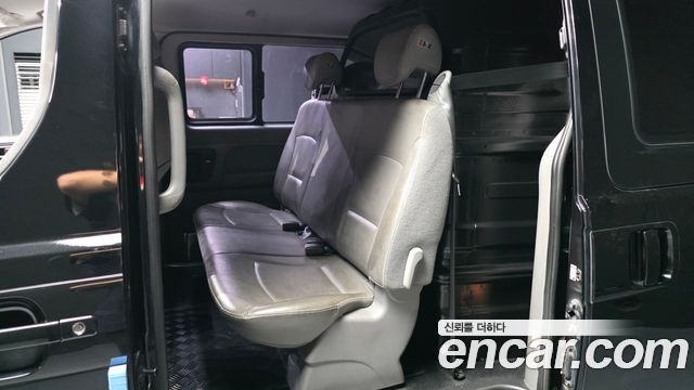 Hyundai Starex 2019 — photo 16