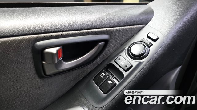 Hyundai Starex 2019 — photo 31