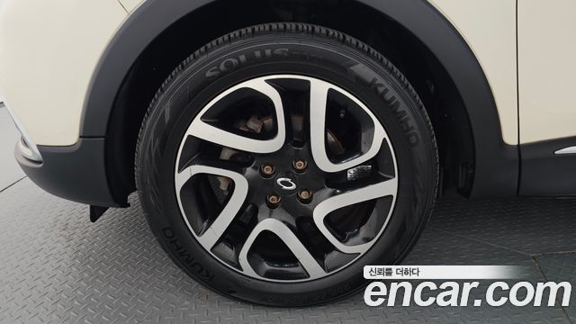 Renault Korea QM3 2014 — photo 5