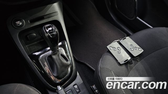 Renault Korea QM3 2014 — photo 12