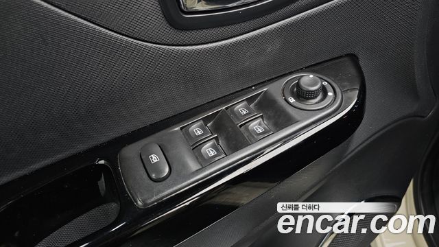 Renault Korea QM3 2014 — photo 23