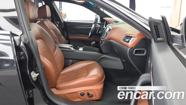Maserati Ghibli 2014 — photo 11