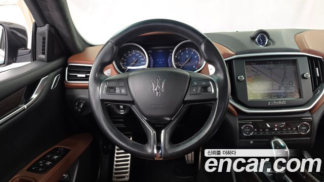 Maserati Ghibli 2014 — photo 13