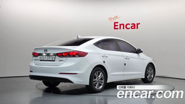Hyundai AVANTE 2016 — photo 2