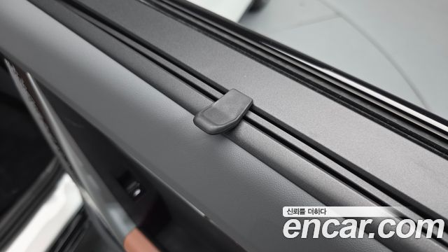 BMW 5-Series 2025 — photo 28