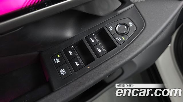 BMW 5-Series 2025 — photo 29