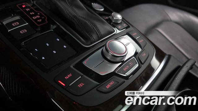 Audi A6 2015 — photo 17