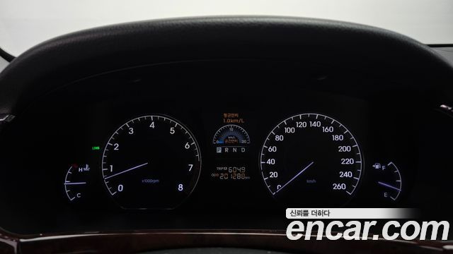 Hyundai Equus 2012 — photo 8