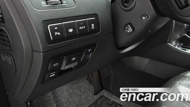 Hyundai Equus 2012 — photo 17