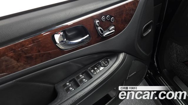 Hyundai Equus 2012 — photo 18