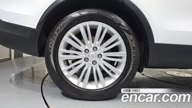 Land Rover Discovery 2018 — photo 5