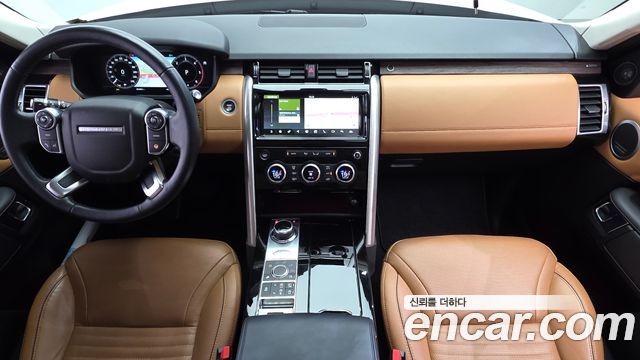 Land Rover Discovery 2018 — photo 10