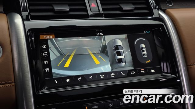 Land Rover Discovery 2018 — photo 20