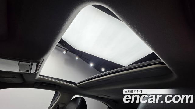 Lexus LS 2011 — photo 17