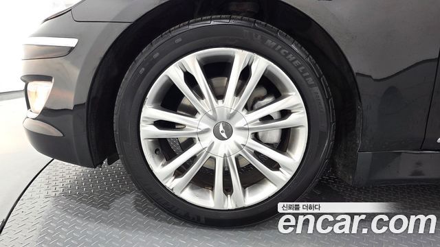 Hyundai Genesis 2012 — photo 5